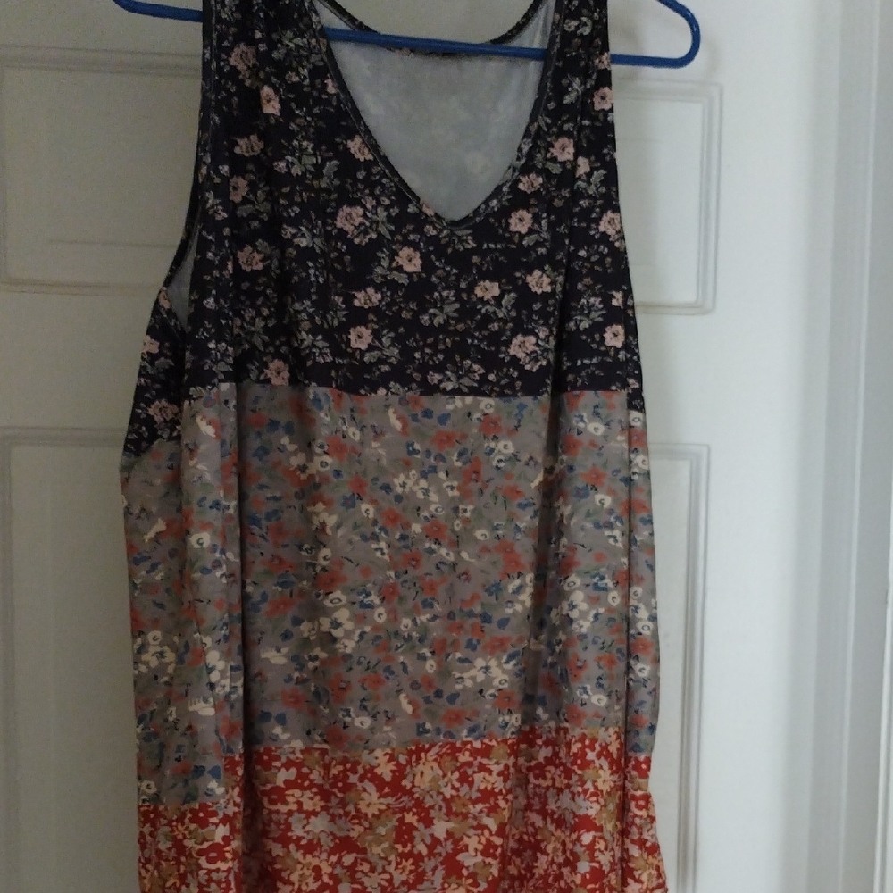Floral Sleeveless Women's Top